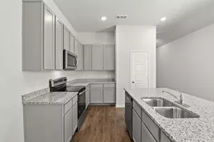 9909 Dynamics Dr, Fort Worth, TX 76131 - Photo 5