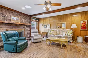 2010 Frances Dr, Garland, TX 75042 - Photo 5