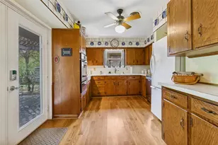 2010 Frances Dr, Garland, TX 75042 - Photo 11