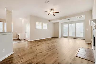 2306 Everton Drive, Arlington, TX 76001 - Photo 5