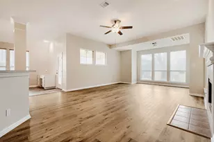 2306 Everton Dr, Arlington, TX 76001 - Photo 5