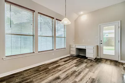 2306 Everton Drive, Arlington, TX 76001 - Photo 9