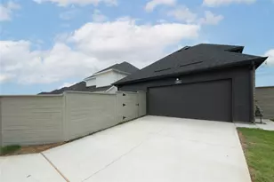 8805 Acorn Ave, Justin, TX 76247 - Photo 3