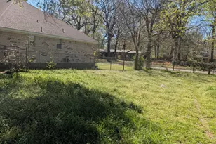 3395 Bonham St, Paris, TX 75460 - Photo 3