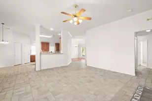 9212 Cornerstone Dr, Plano, TX 75025 - Photo 9