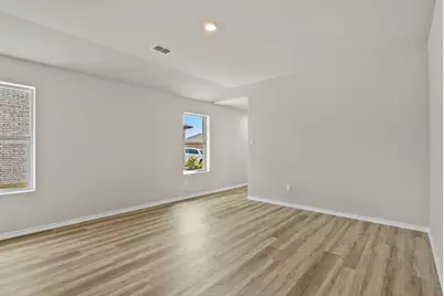 504 Marsh Street, Cleburne, TX 76033 - Photo 7