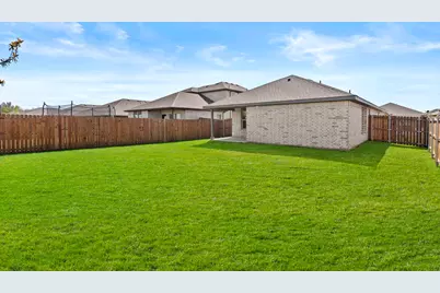 504 Marsh Street, Cleburne, TX 76033 - Photo 23