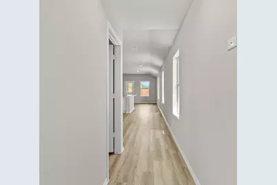 504 Marsh Street, Cleburne, TX 76033 - Photo 3