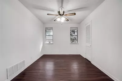 3711 E Devonshire Court, Irving, TX 75062 - Photo 7