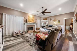 2800 Coventry Rd, Crowley, TX 76036 - Photo 9