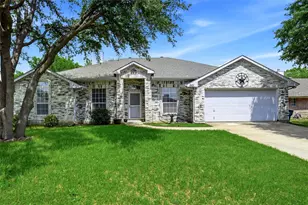 1801 Manten Blvd, Denton, TX 76208 - Photo 1