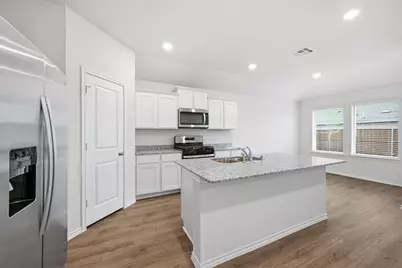 508 Regiment Road, Sherman, TX 75090 - Photo 9