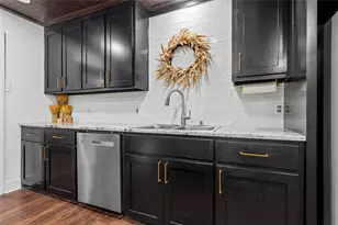 303 E Karels Dr, Robinson, TX 76706 - Photo 7