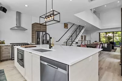 2325 Hondo Avenue, Dallas, TX 75219 - Photo 21