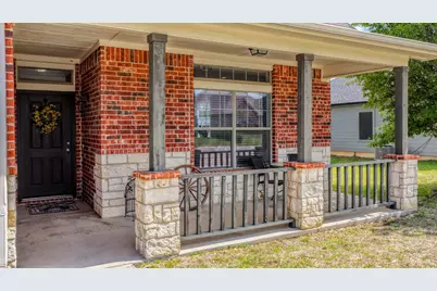 604 Holiday Hills Drive, Mineral Wells, TX 76067 - Photo 5