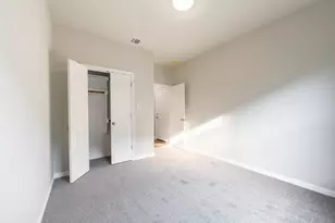 213 Marble Creek Dr, Fort Worth, TX 76131 - Photo 5