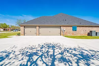 170 Tennessee Drive, Stephenville, TX 76401 - Photo 31