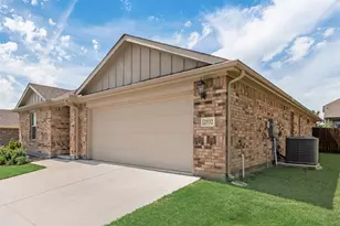 2532 Ponca Dr, Fort Worth, TX 76179 - Photo 3