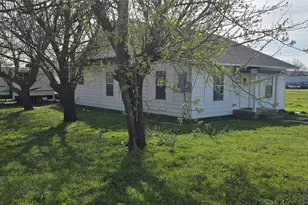 614 N 2nd St, Sanger, TX 76266 - Photo 5