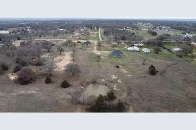 1556 County Road 4764, Boyd, TX 76023 - Photo 3