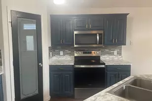 1825 Kingsbrook Trail, Fort Worth, TX 76120 - Photo 7