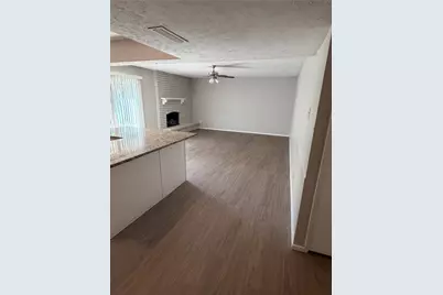 829 Pinoak Drive, Grand Prairie, TX 75052 - Photo 11