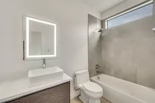 2711 Kimsey Dr, Dallas, TX 75235 - Photo 9