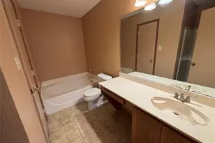 9444 Lipton Ln, Dallas, TX 75217 - Photo 15