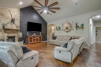 125 Miramar Circle, Weatherford, TX 76085 - Photo 9