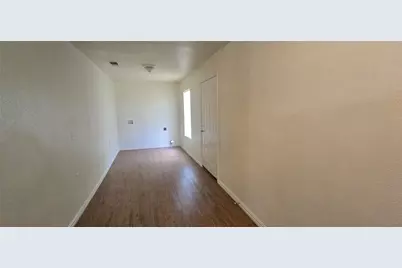 800 N 4th Street, Sanger, TX 76266 - Photo 7