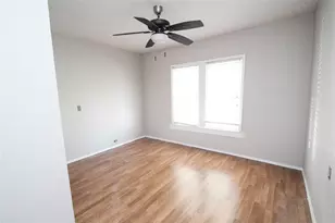 923 S Wine St, Gainesville, TX 76240 - Photo 9