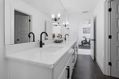 5837 Straley Avenue, Westworth Village, TX 76114 - Photo 33