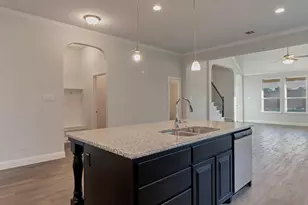 725 Soaring Hawk Dr, Fort Worth, TX 76008 - Photo 7