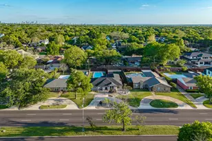 3556 Royal Ln, Dallas, TX 75229 - Photo 31