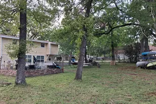 304 Ridgewood Dr, Tool, TX 75143 - Photo 3