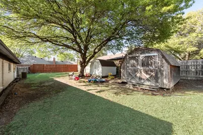905 Colonial, Cleburne, TX 76033 - Photo 23