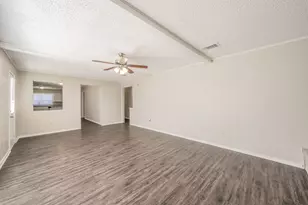 876 Dogwood Trail, Lancaster, TX 75146 - Photo 5