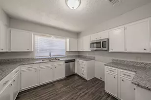 876 Dogwood Trail, Lancaster, TX 75146 - Photo 11