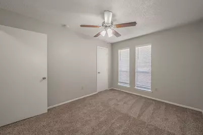 876 Dogwood Trail, Lancaster, TX 75146 - Photo 17