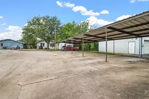 814 N Walnut St, Sherman, TX 75090 - Photo 9