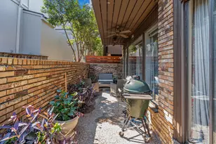 2129 Fountain Square Dr, Fort Worth, TX 76107 - Photo 23