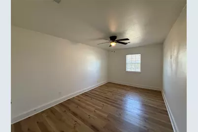 618 Pleasant Valley Road, Garland, TX 75040 - Photo 13