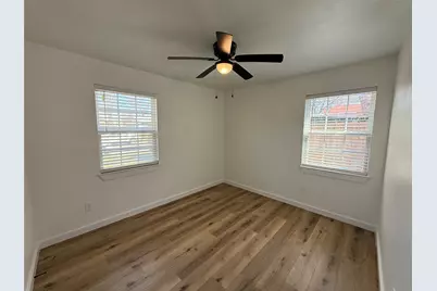 618 Pleasant Valley Road, Garland, TX 75040 - Photo 15