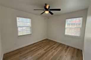 618 Pleasant Valley Rd, Garland, TX 75040 - Photo 15