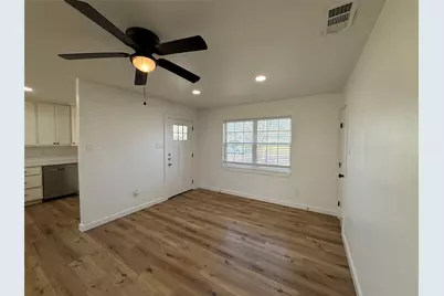 618 Pleasant Valley Road, Garland, TX 75040 - Photo 5