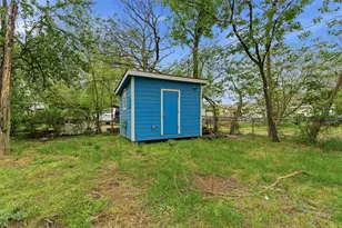 127 E Walker St, Denison, TX 75021 - Photo 21