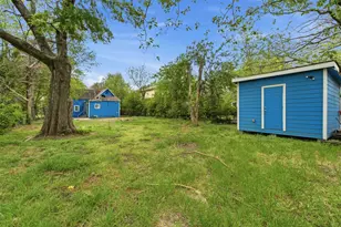 127 E Walker St, Denison, TX 75021 - Photo 25