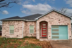 1519 Stonewall St, Greenville, TX 75401 - Photo 1