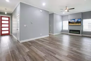 1519 Stonewall St, Greenville, TX 75401 - Photo 5