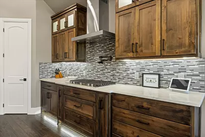 1203 Huntington Cove Court, Granbury, TX 76048 - Photo 9